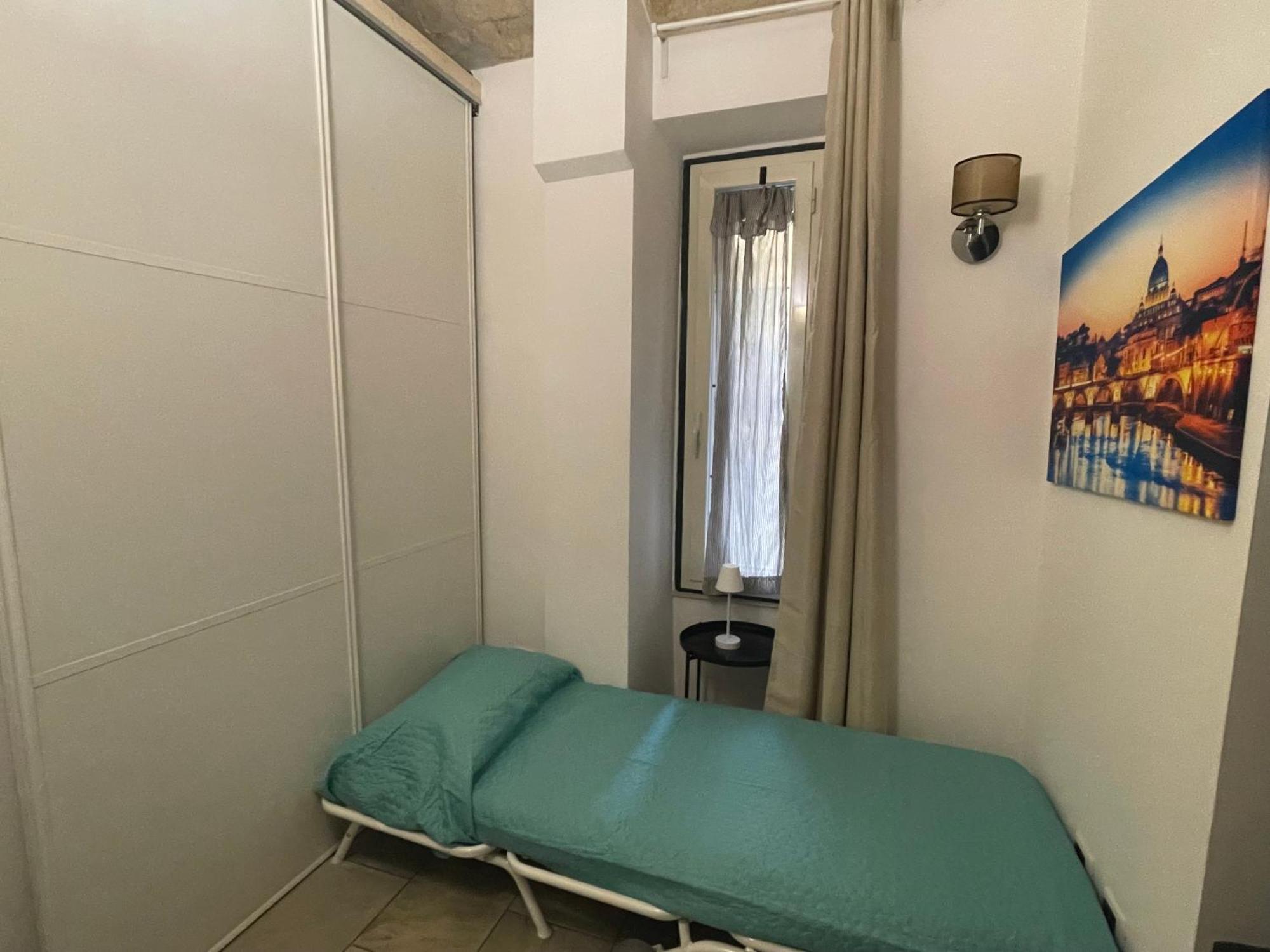 Near San Giovanni Colosseum Privatunterkunft Rom